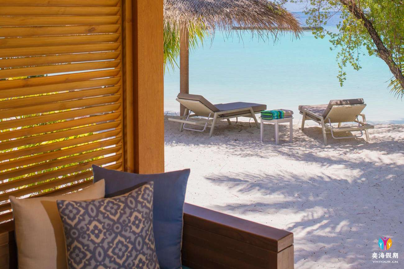 Beachfront Deluxe Bungalow.jpg