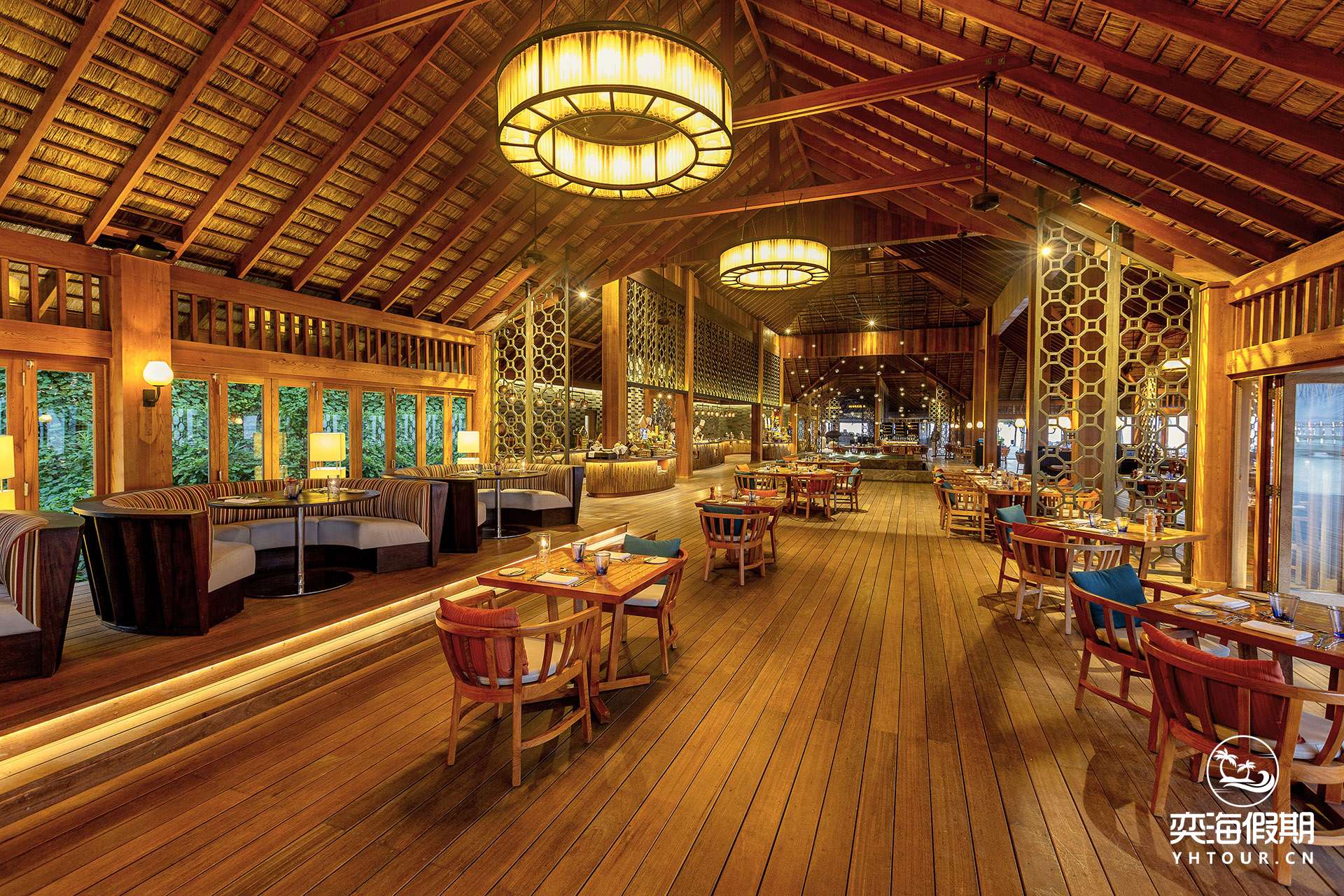 Canelli Restaurant Interior 2.jpg