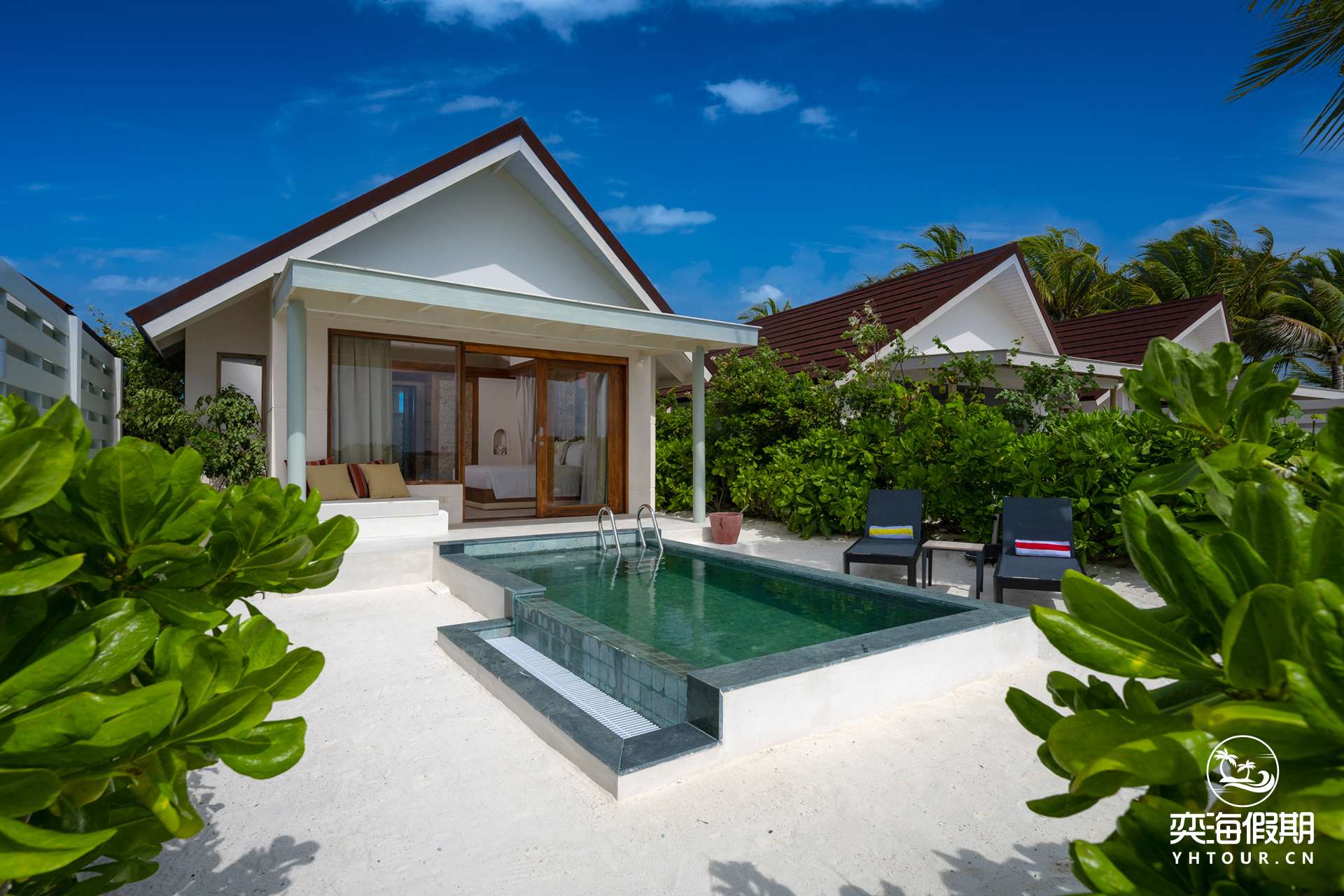 SunNest BEACH POOL VILLA - OUTSIDE2.jpg