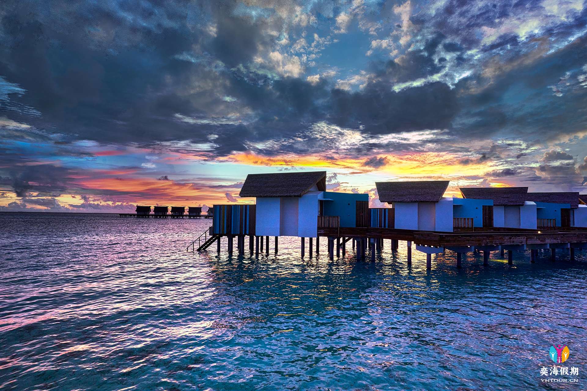 Hard Rock Hotel Maldives - Overwater Villas 4.jpg