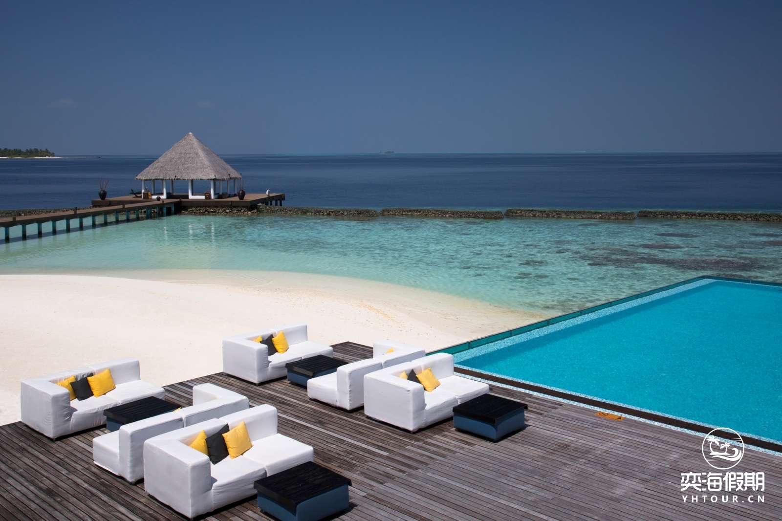 latitude-pool-bodu-hithi8__large.jpg