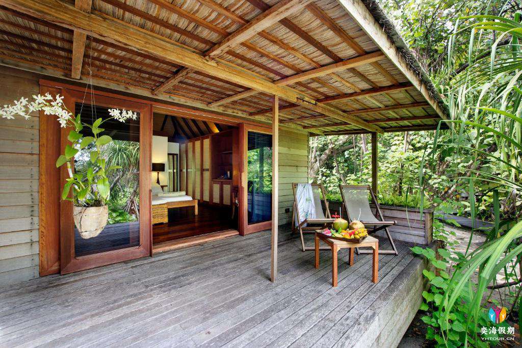 Garden Room (2).jpg
