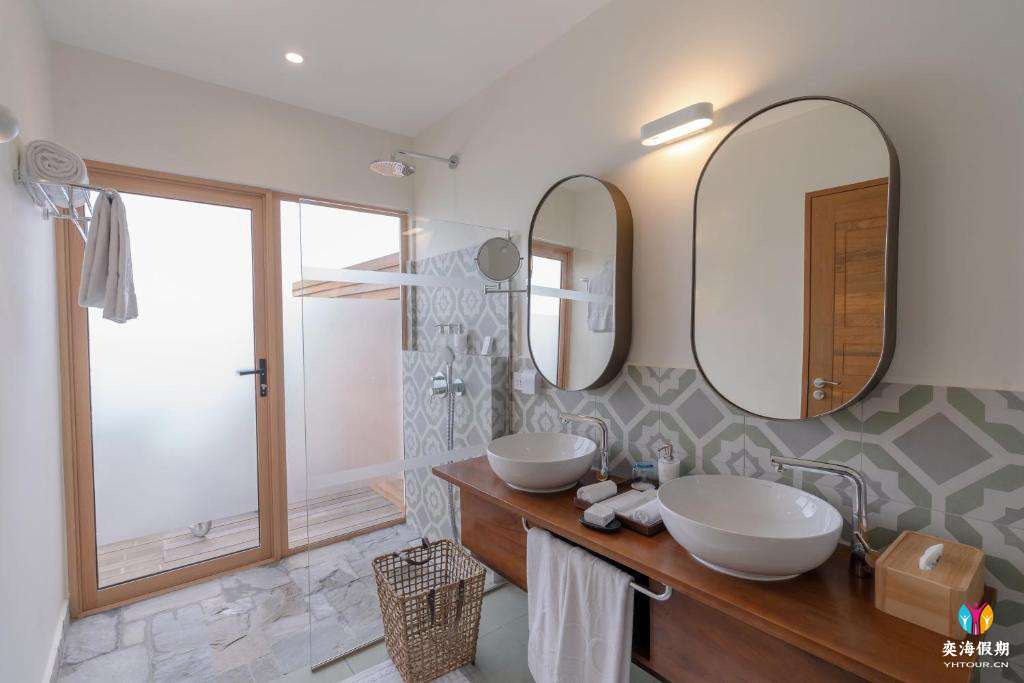 Lagoon Villa (1).jpg