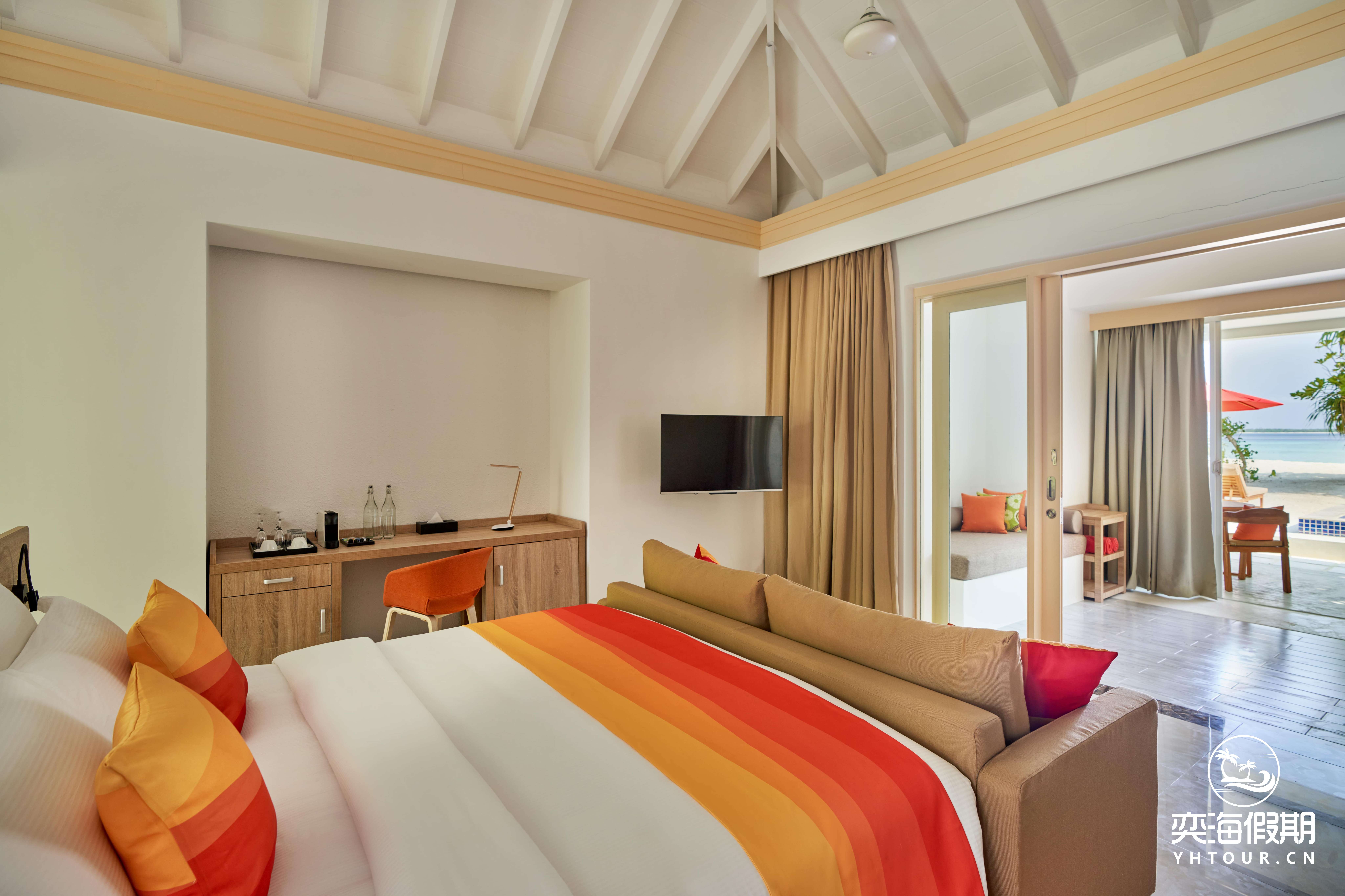 beach-suite-with-pool_0195-min.jpg