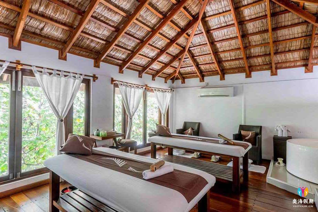 Coconut Spa (2).jpg