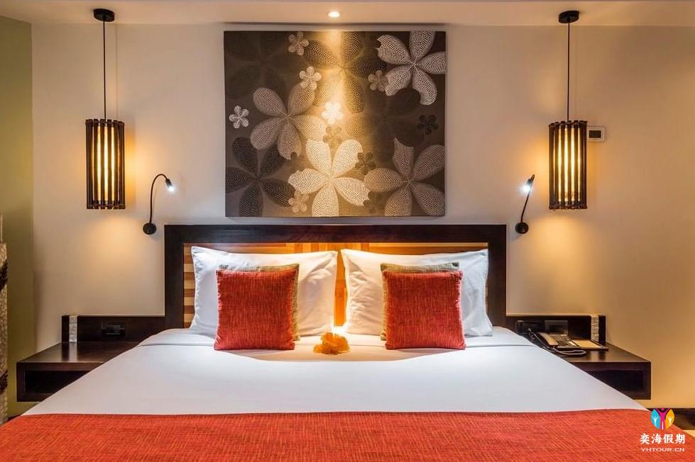 Warwick Suite (7).jpg