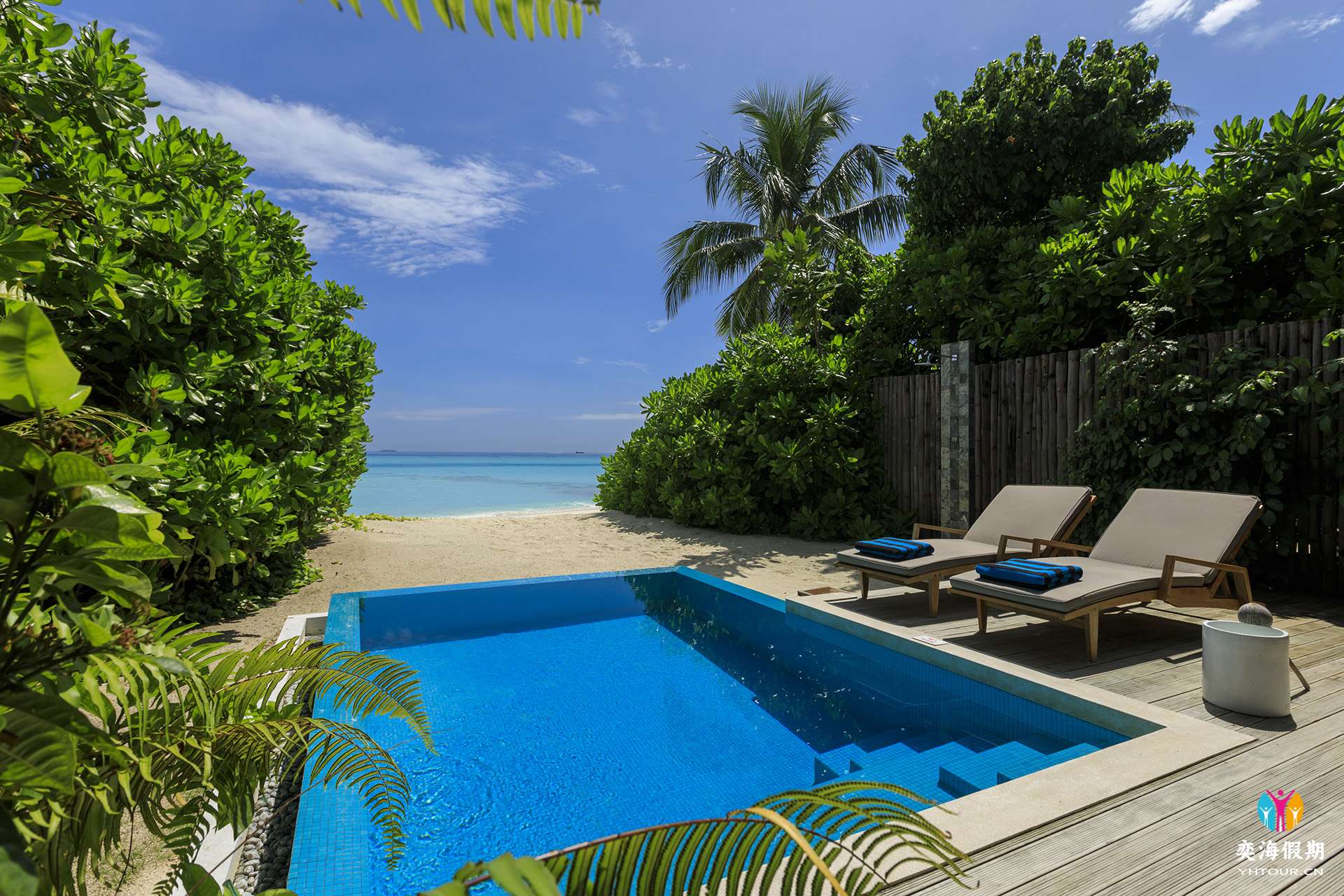 Beach Villa with Pool2.jpg