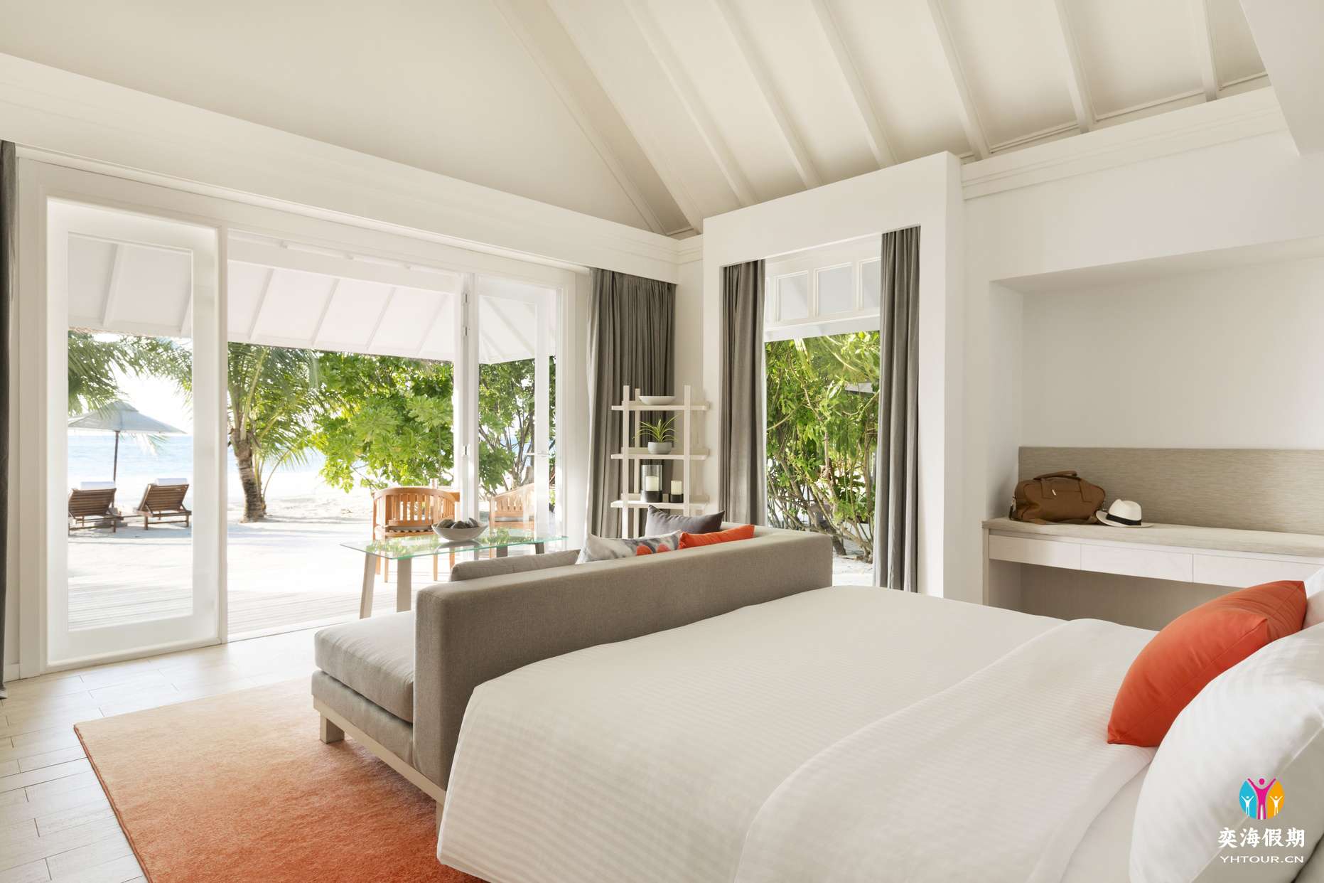 6075_Beach Villa_1863x1242.jpg