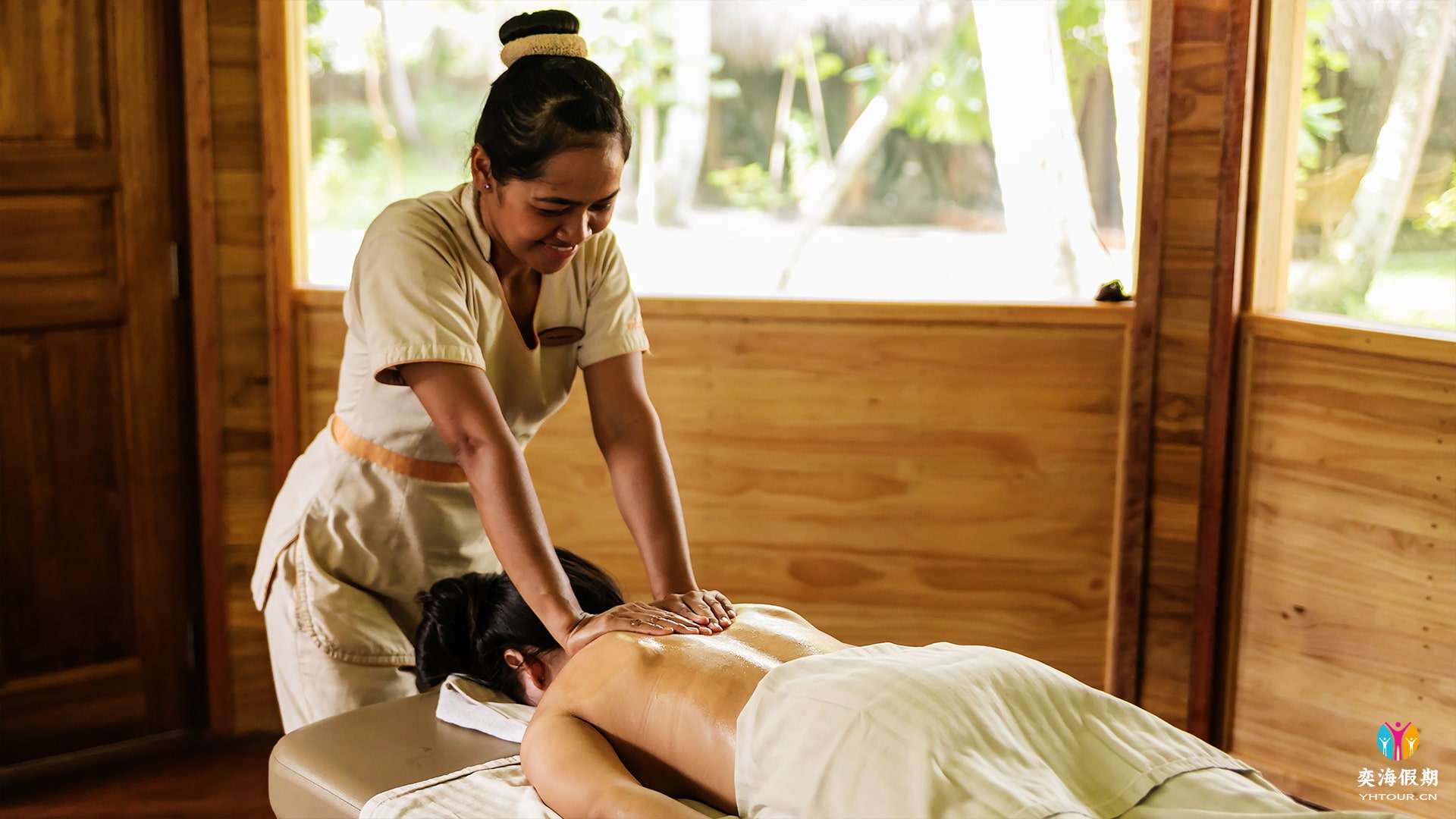 Huvandhumaa Spa (1).jpg