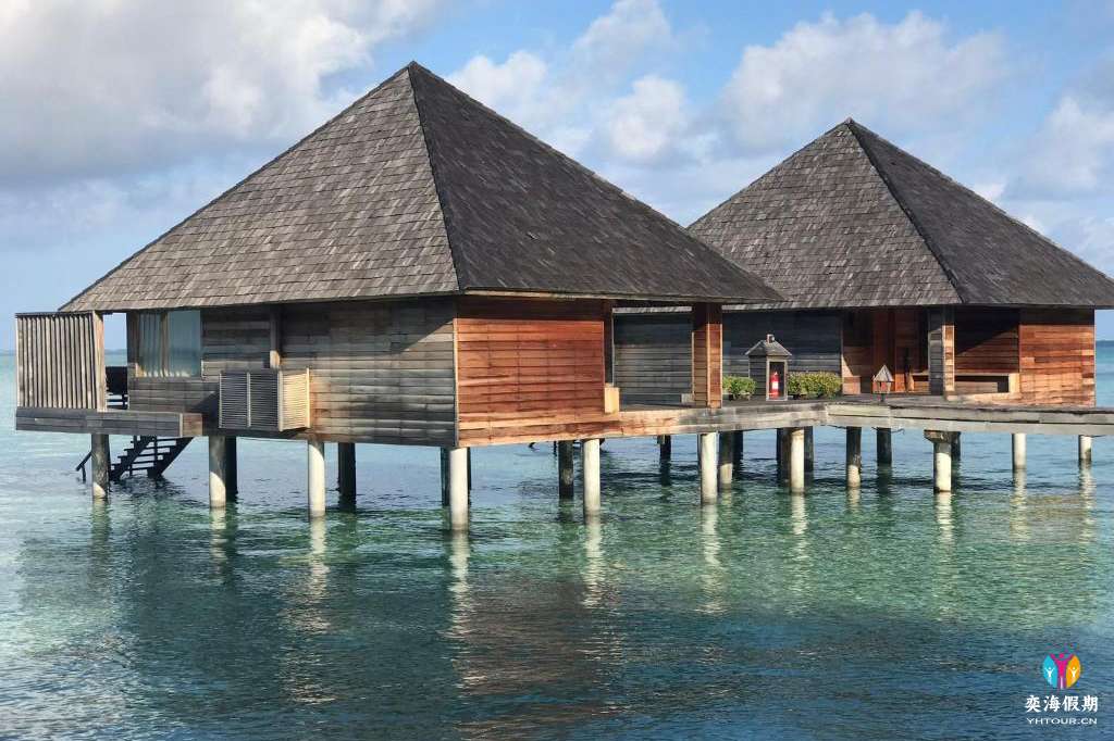 Over Water Villa (1).jpg