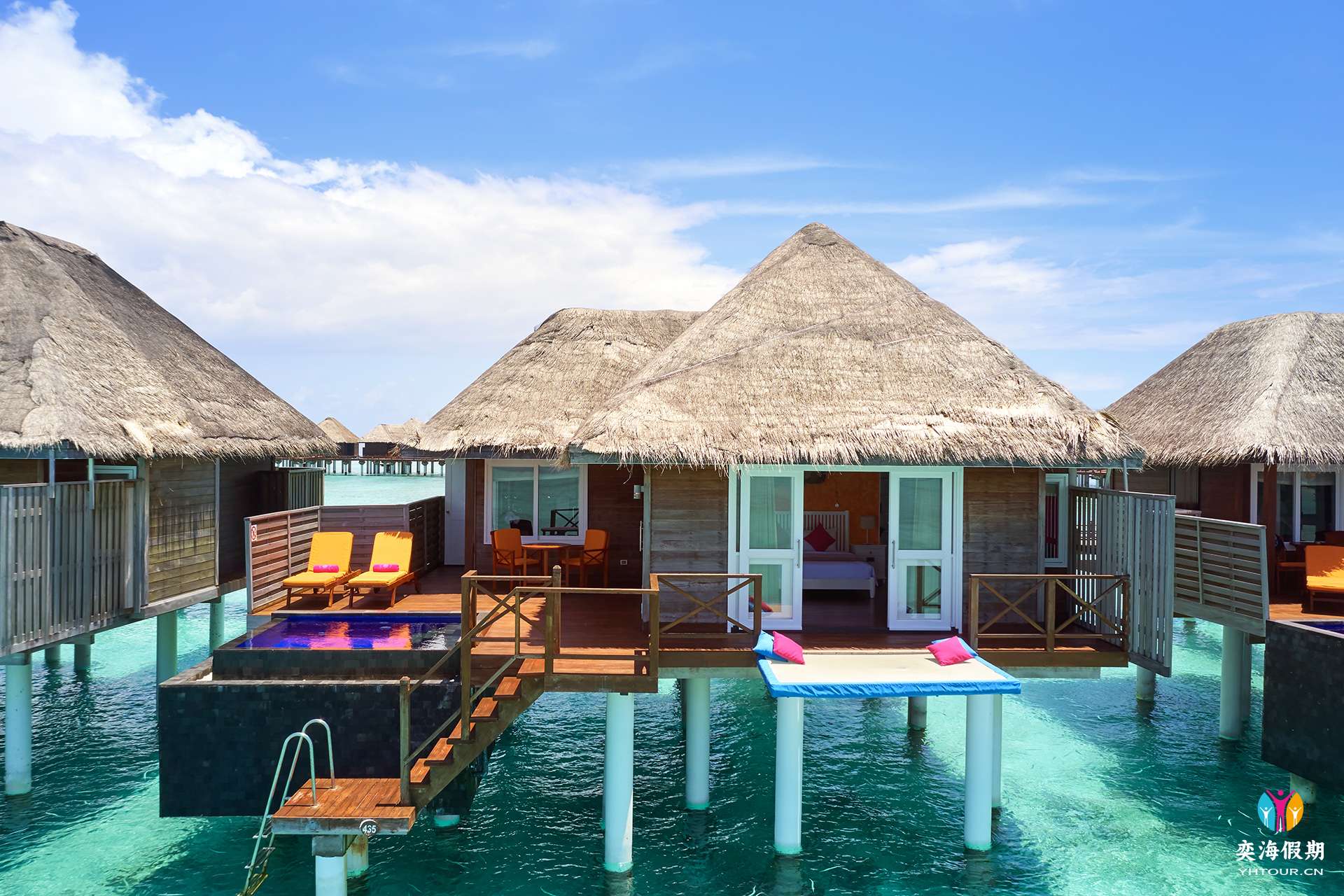 8. Aqua_Villa_0423.jpg