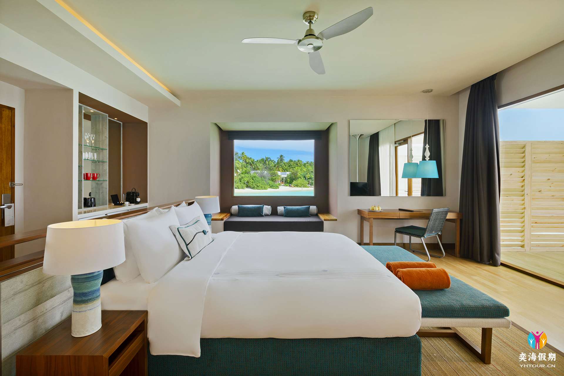Lagoon Villa with Pool.jpg