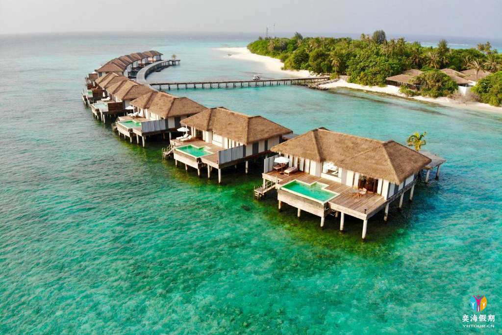 Water Villa with Private Pool (4).jpg