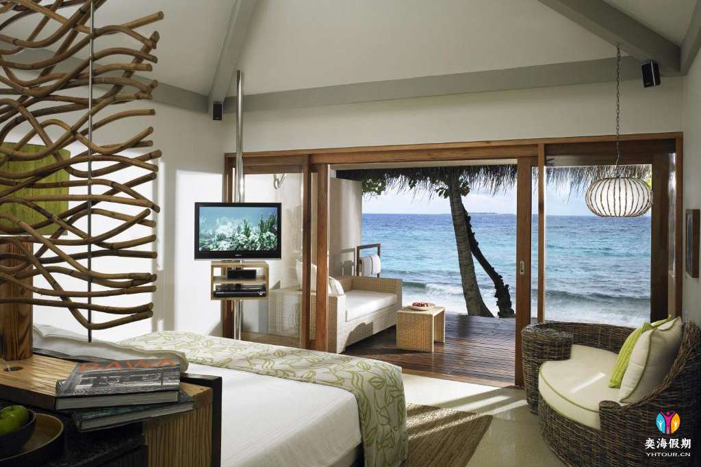 Superior Beach Villa (1).jpg