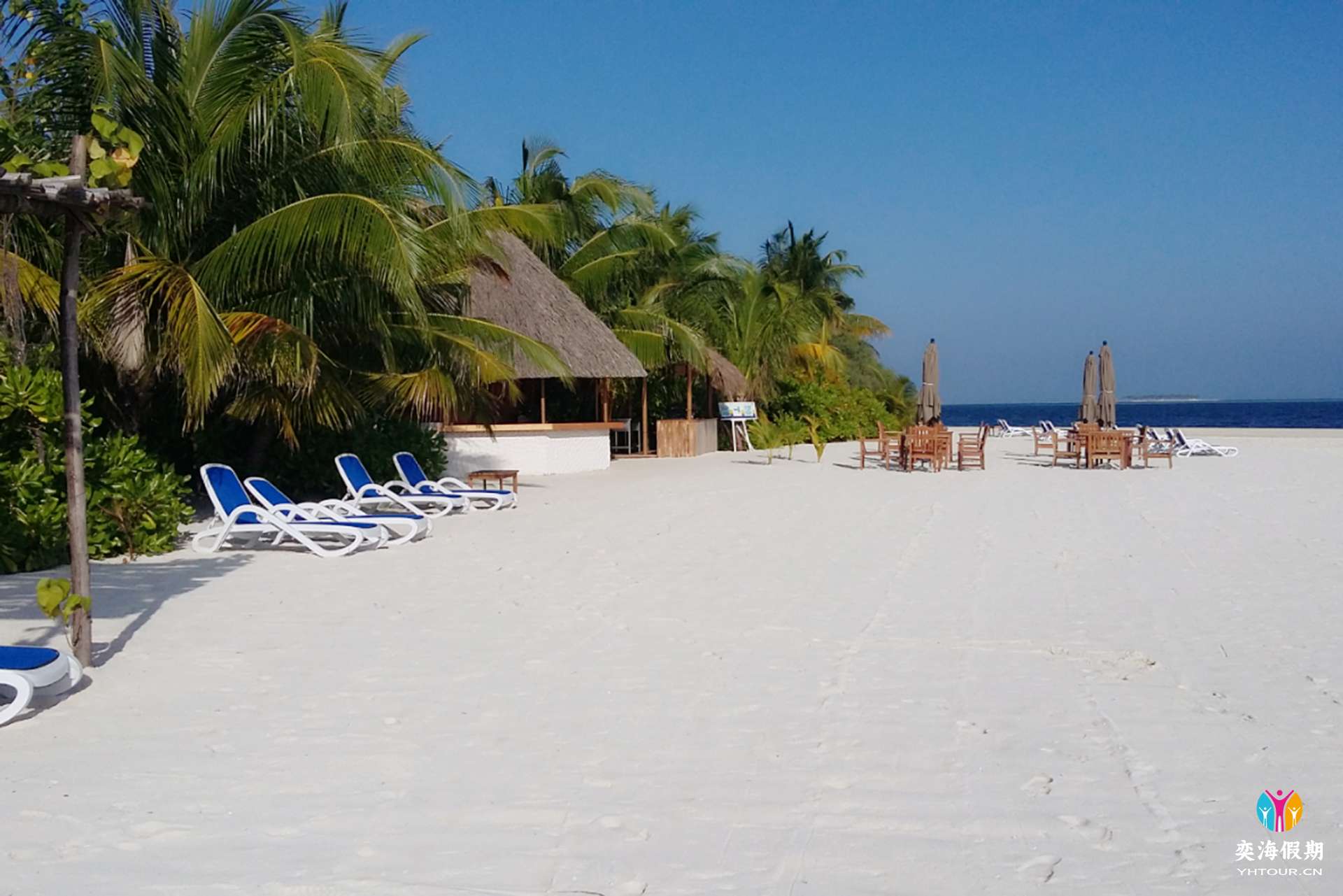 Beach Bar.jpg