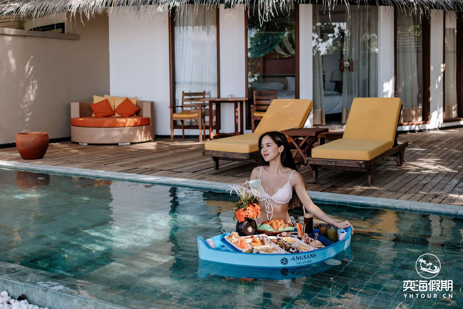 floating breakfast.jpg