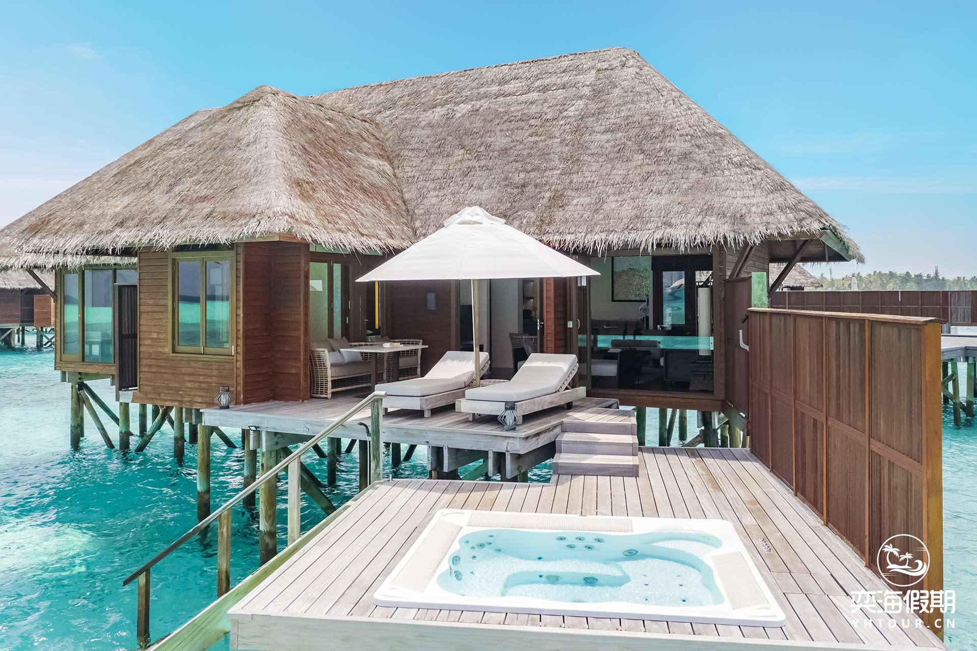 Grand Water Villa - Whirlpool Deck credit Yashrib Ahmed.jpg
