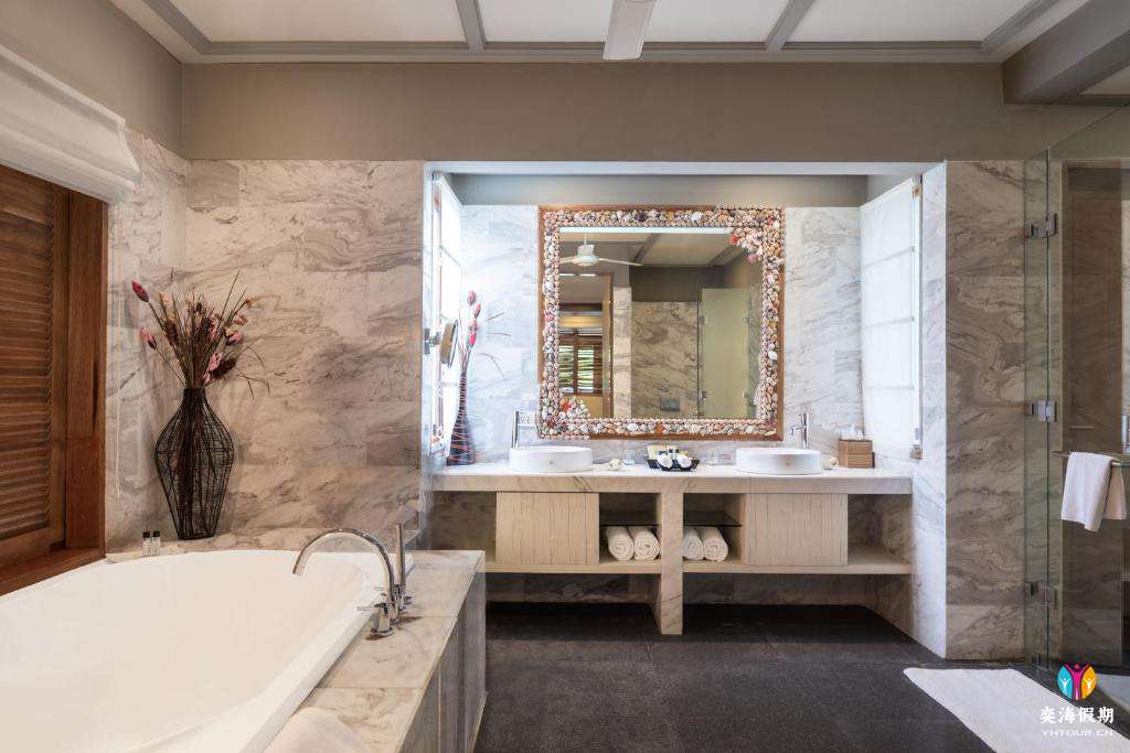 Nivana Presidential Suite (7).jpg