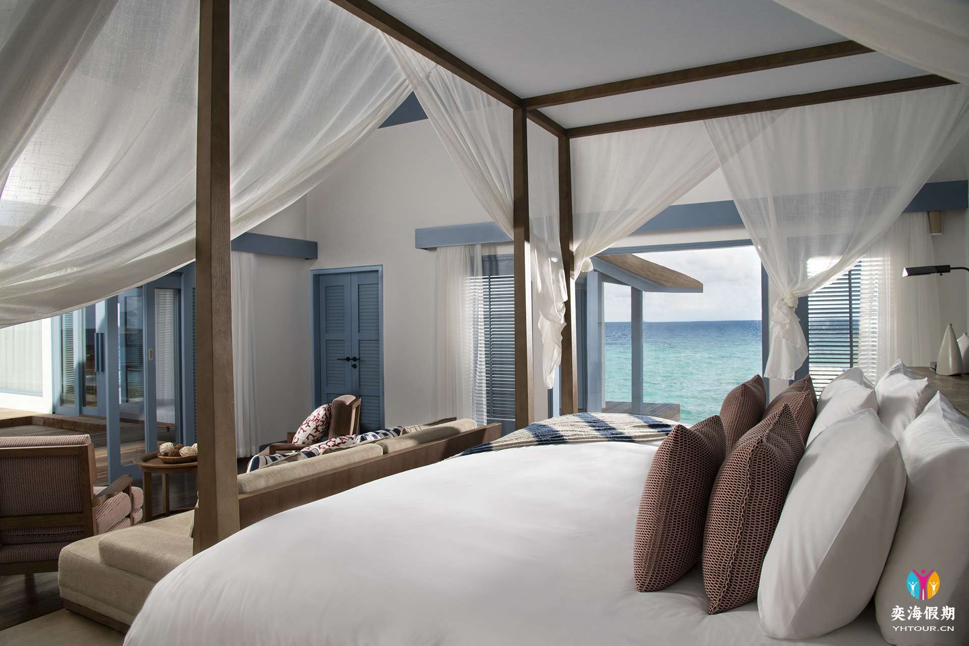 RMM  Overwater Villa Bedroom(1).jpg
