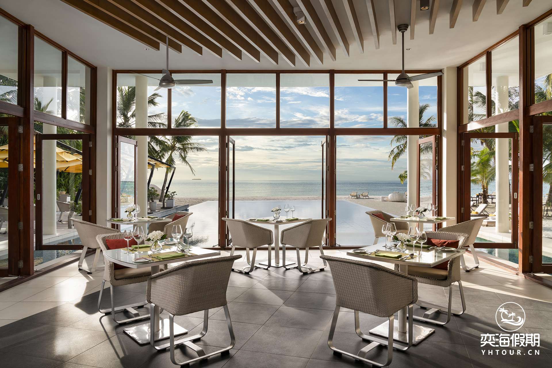 Niyama_Private_Islands_Maldives_Restaurant_Epicure_Interior.jpg