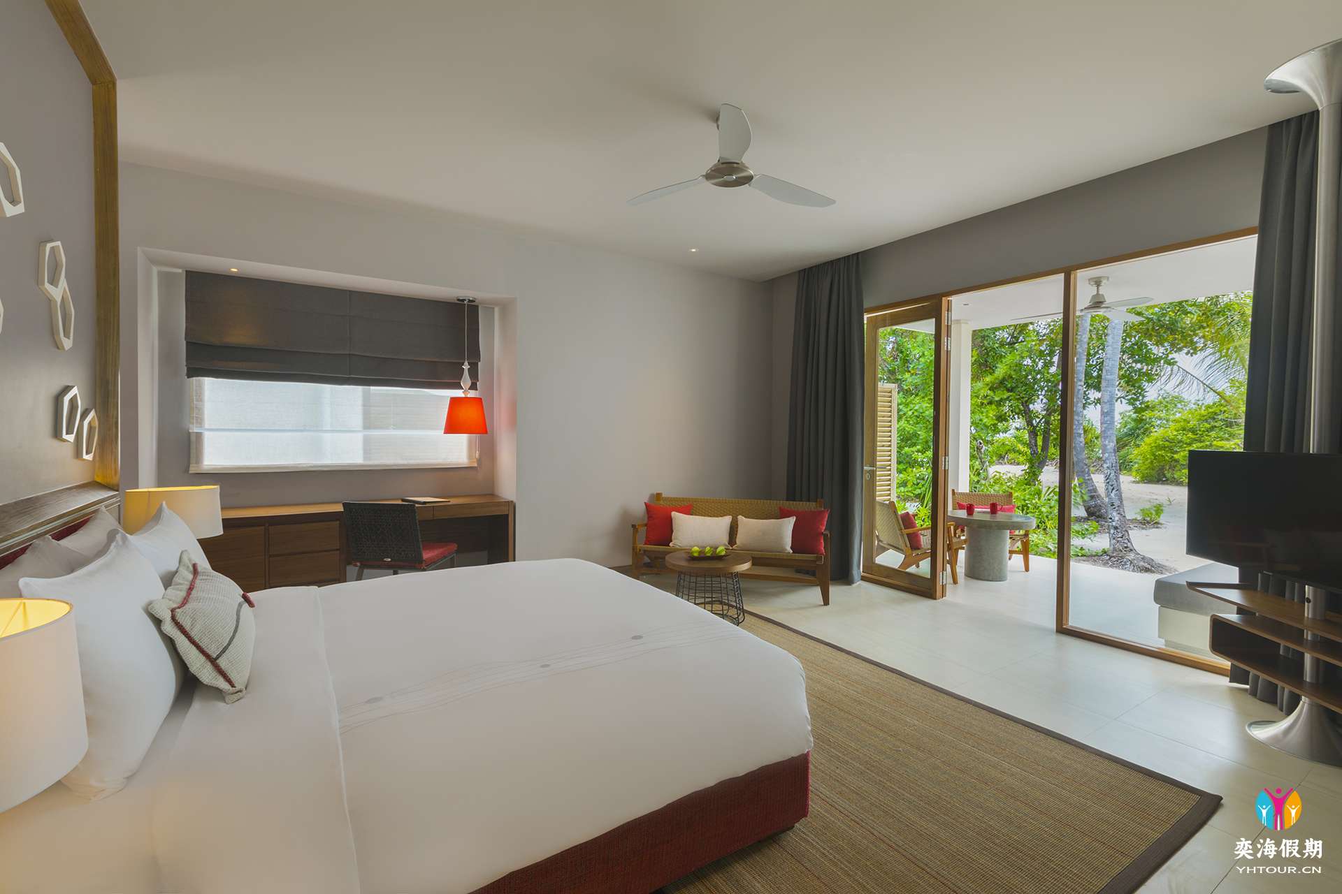 Deluxe Beach Bungalow (1).jpg