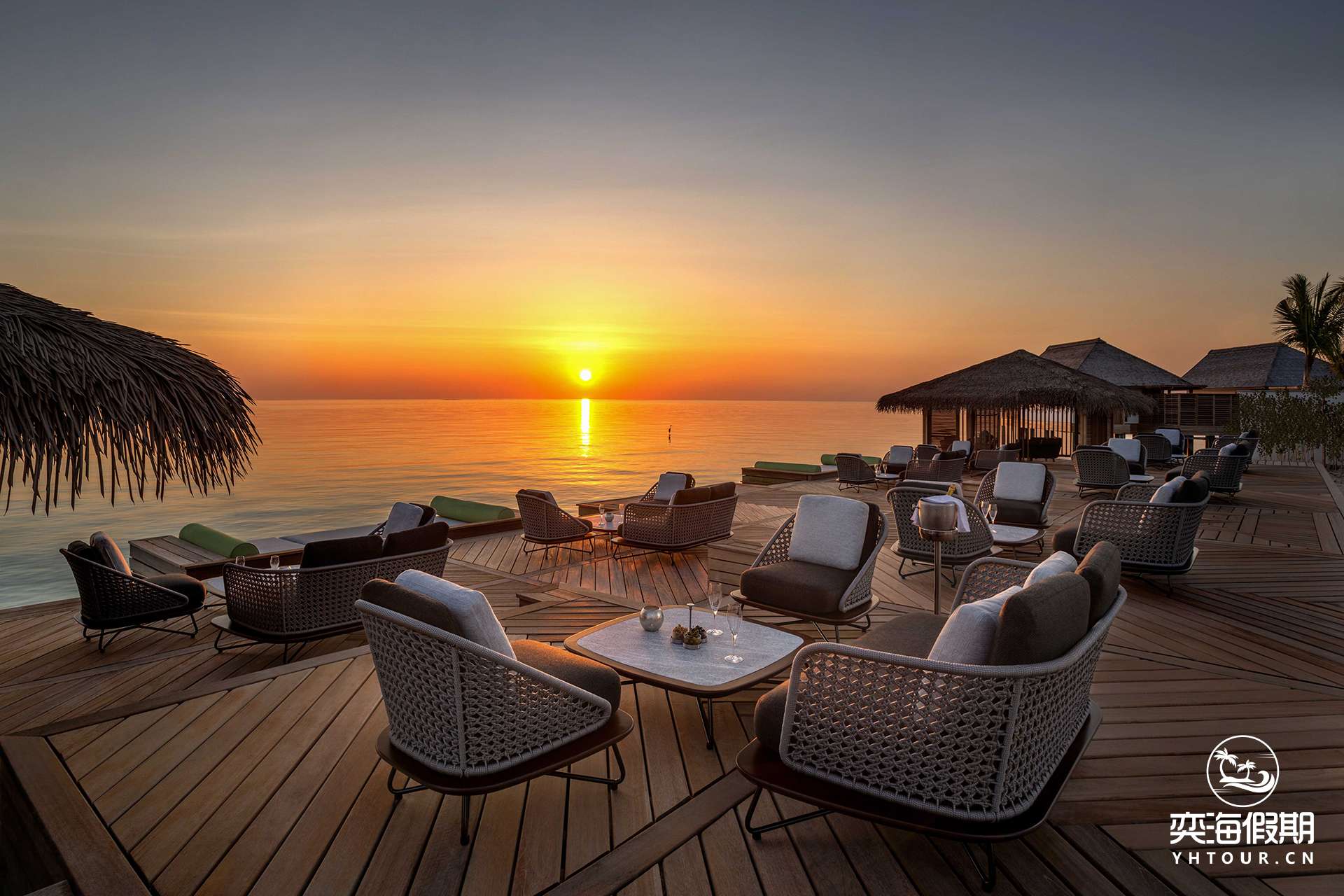 Waldorf_Astoria_Maldives_Ithaafushi_Amber.jpg