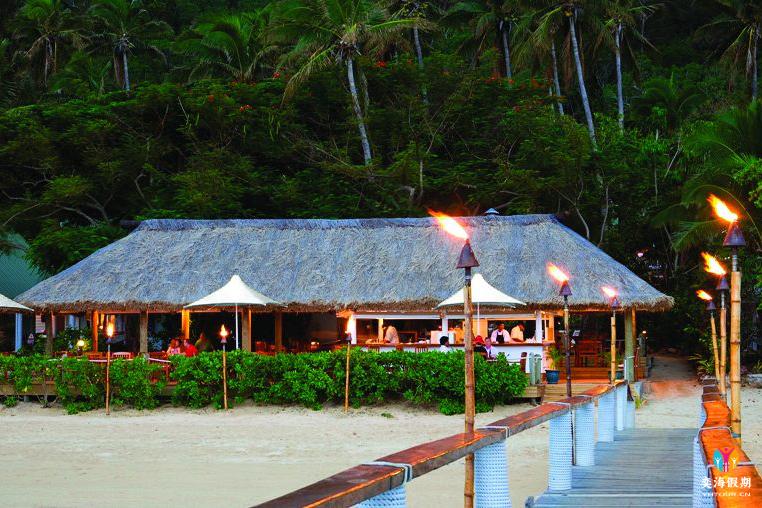 Beach Bar.jpg