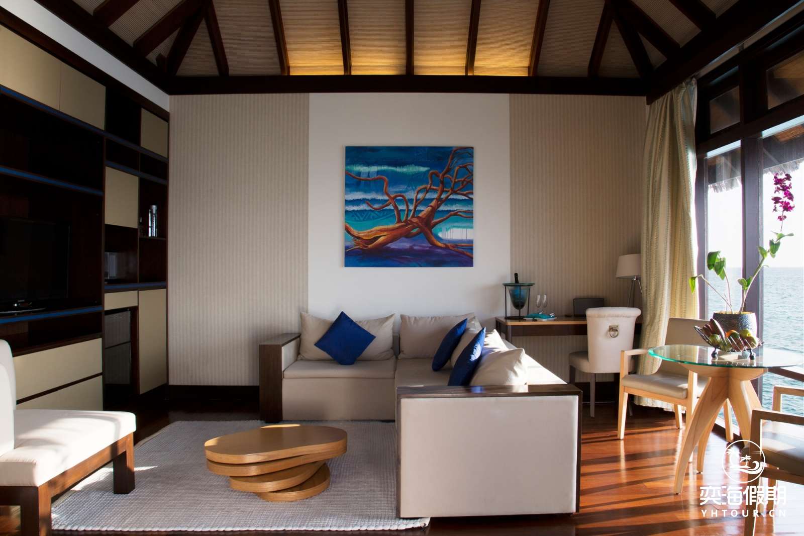 hithi_coco_residence3078__large.jpg