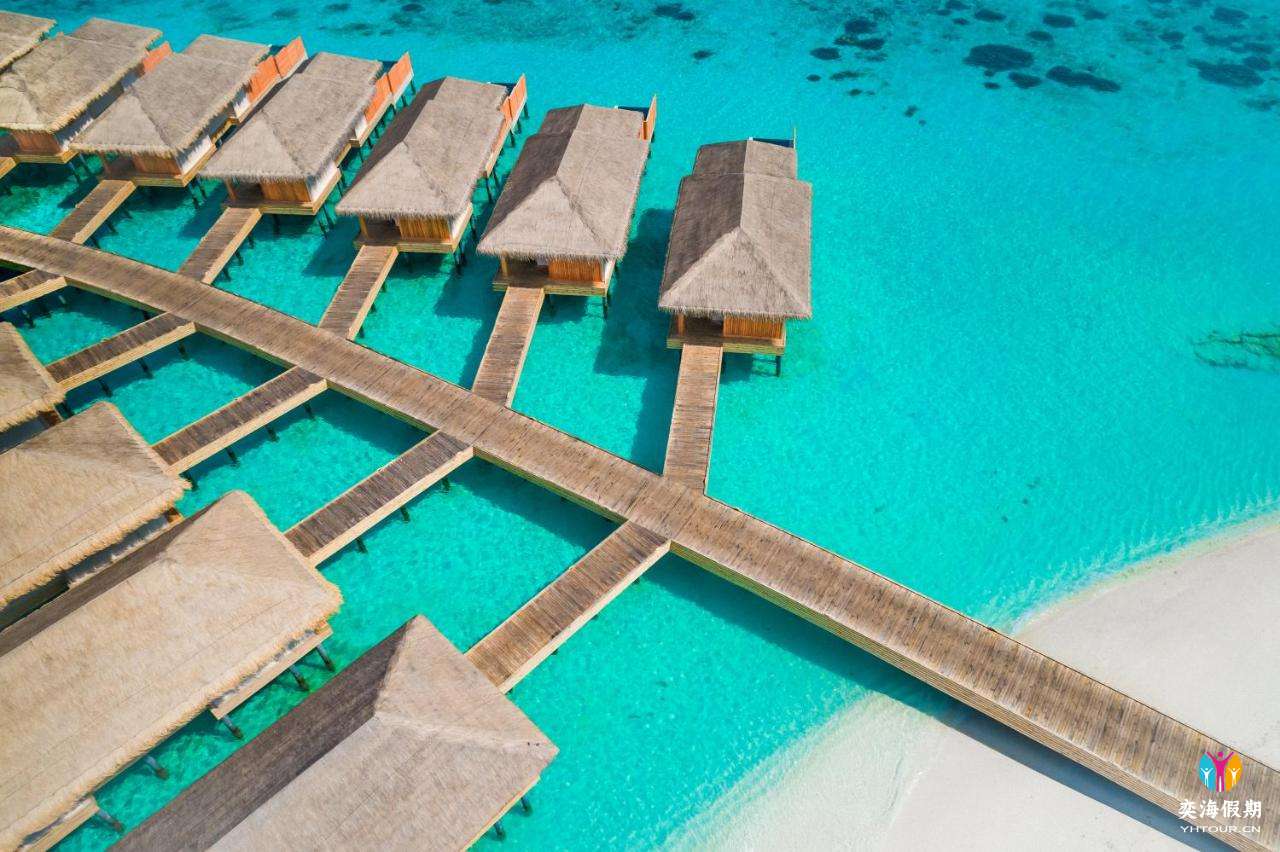 Water Villa5.jpg