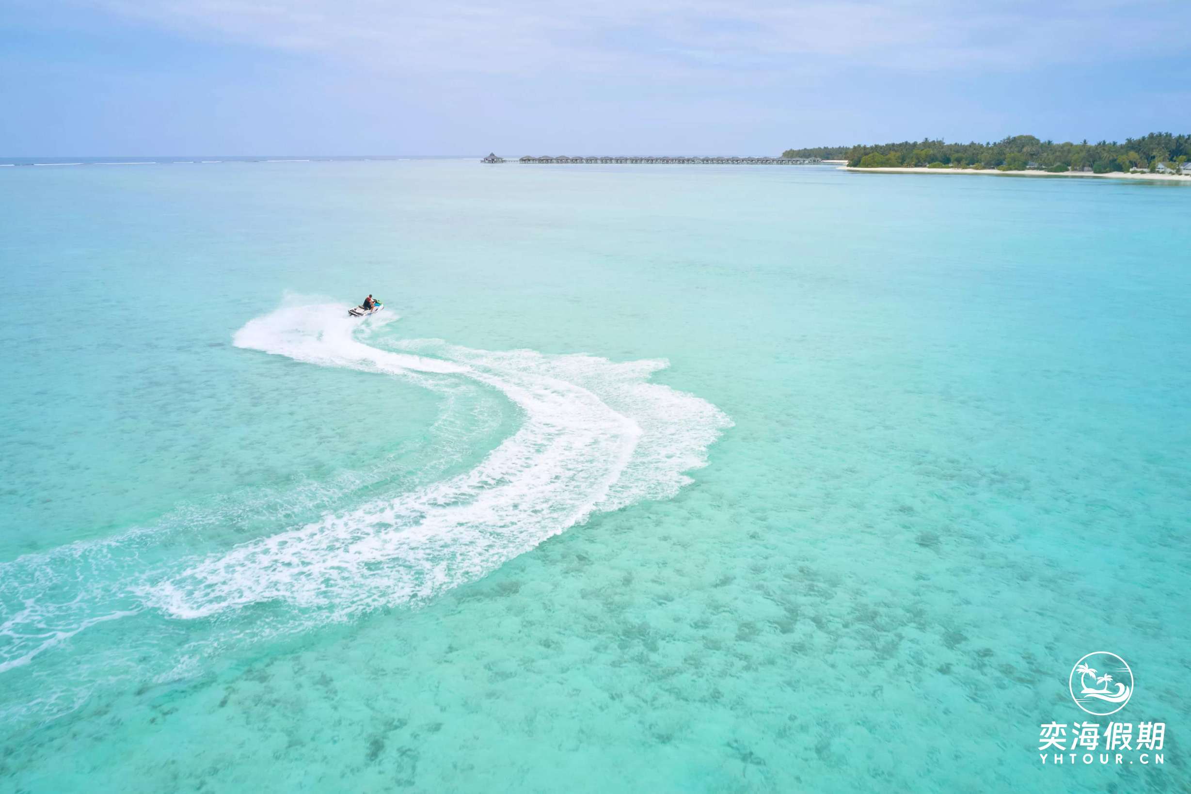 Villa Park - Water Sports - Jet Ski - Large.jpg