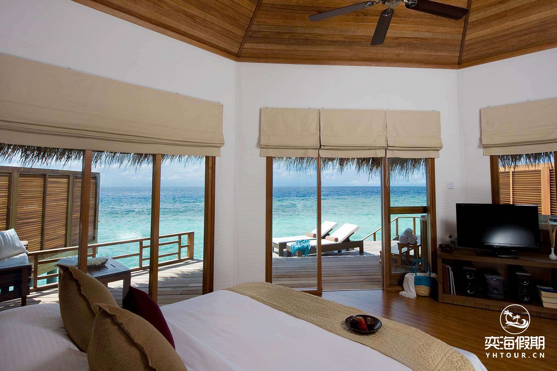 water-villas-02.jpg