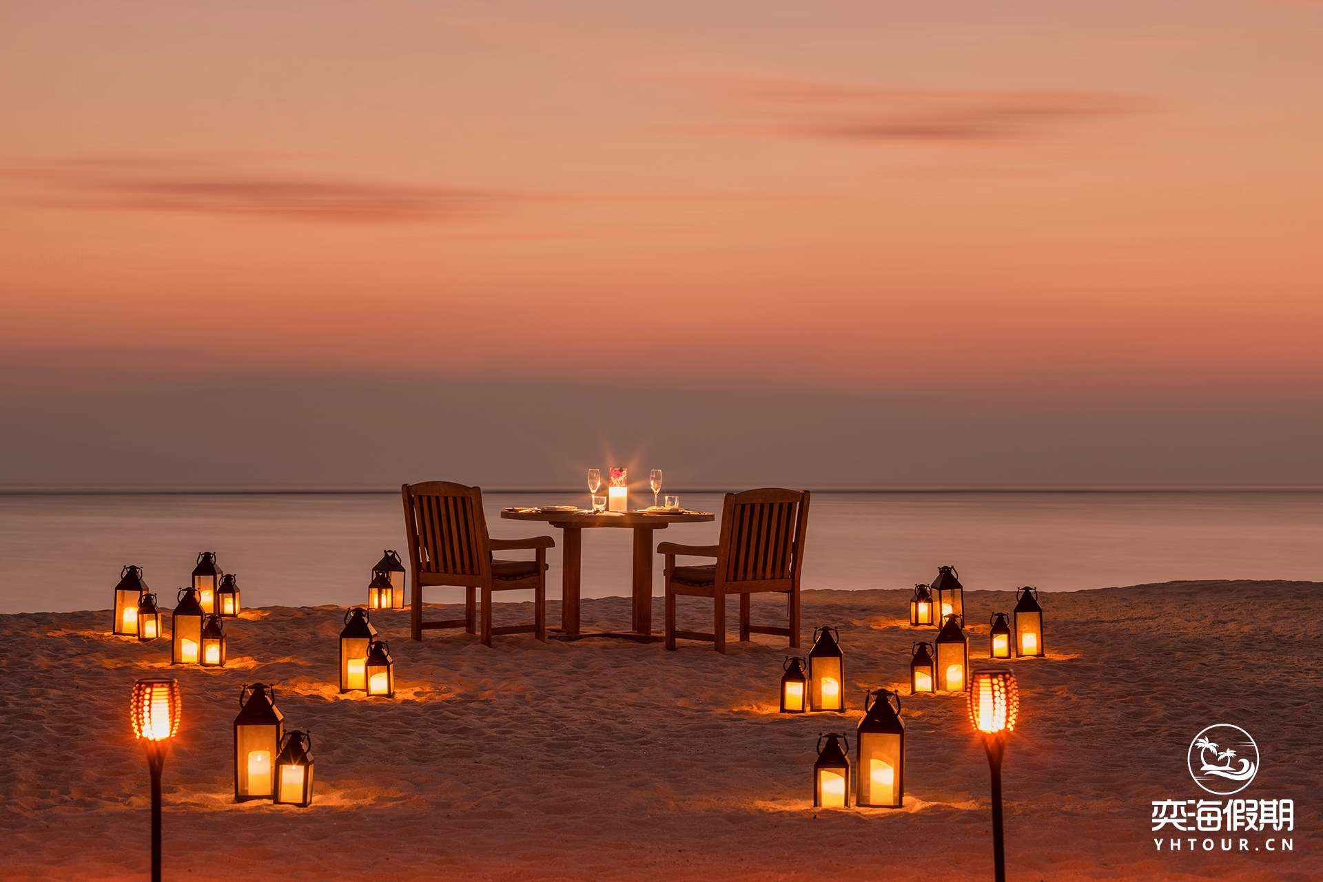 Private Beach Dining.jpg