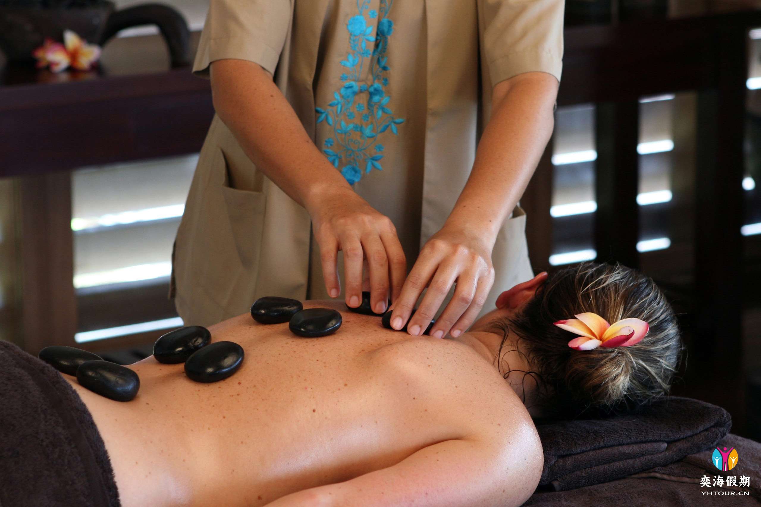THE ROCK SPA.jpg
