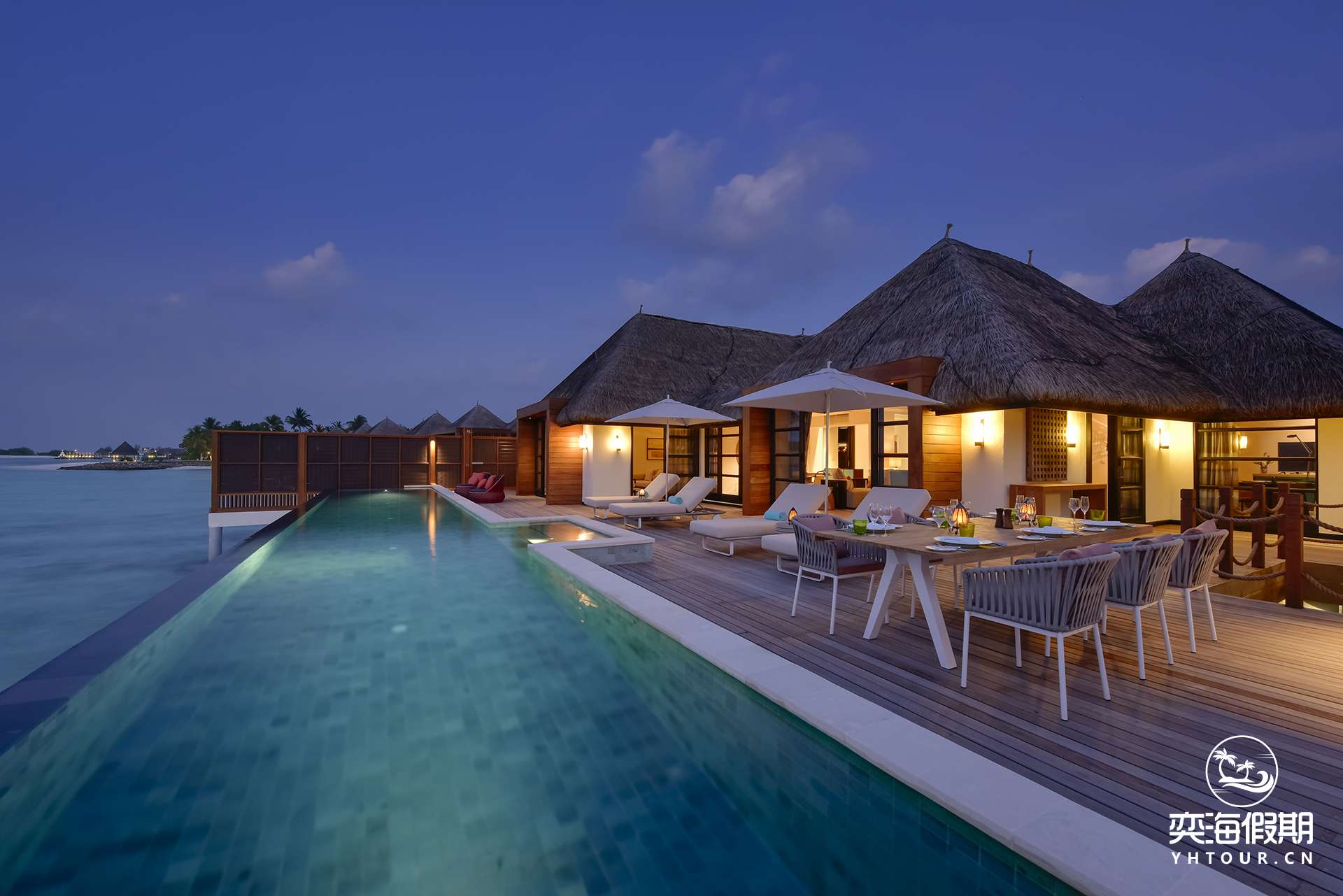 Three-bedroom Water Suite - Outdoor Dining (Evening).jpg