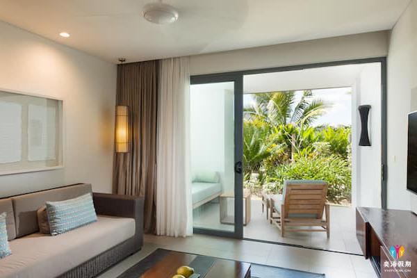 Garden View Room4.jpg