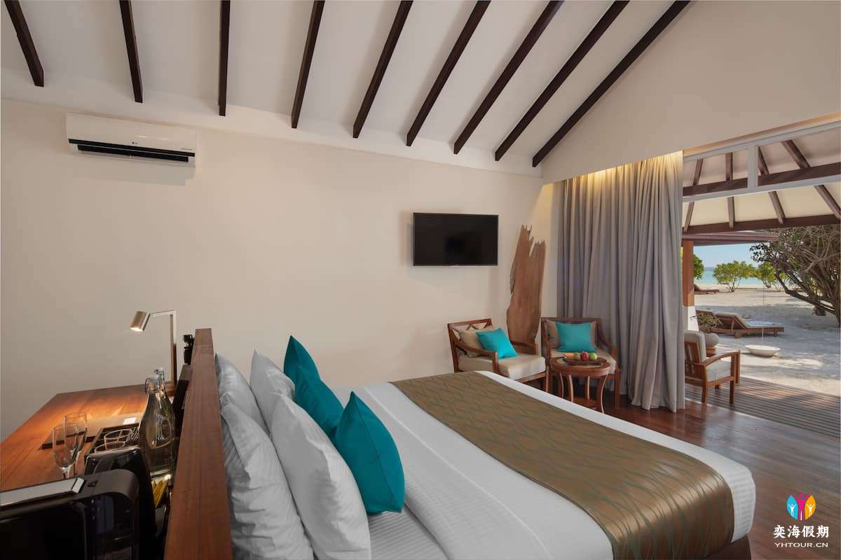 Deluxe Family Beach Villa.jpg