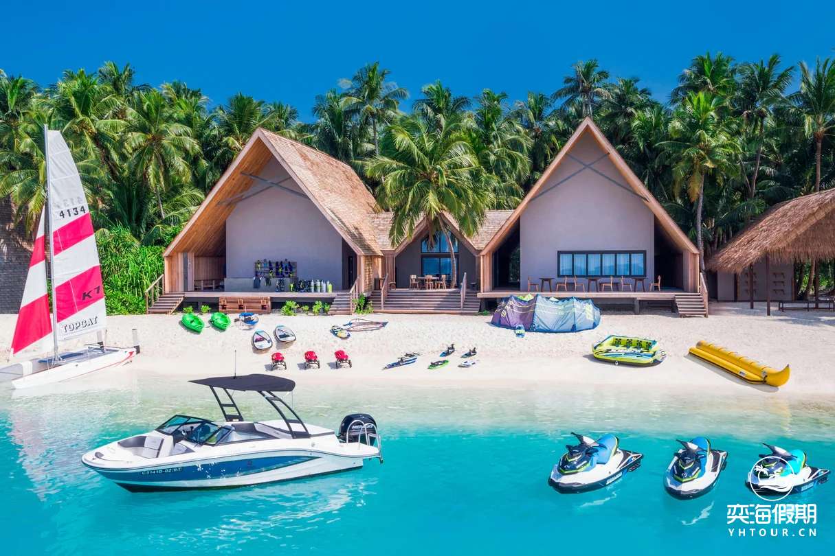 mlexr-watersports-2702-hor-clsc.webp.jpg