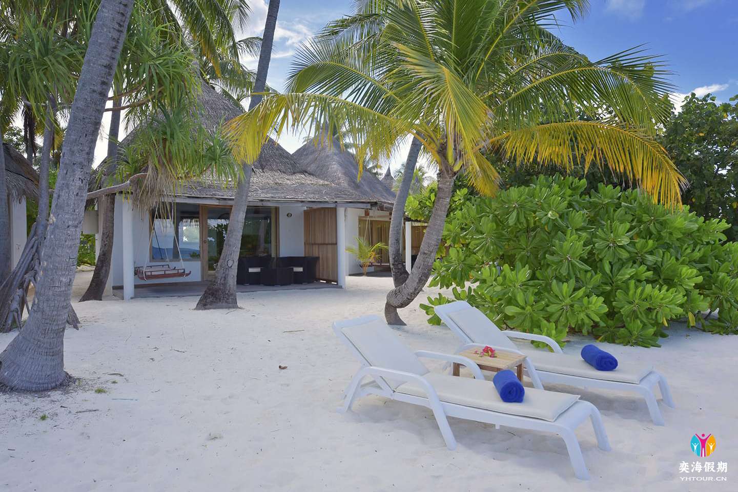 Superior Beach bungalow (2).jpg