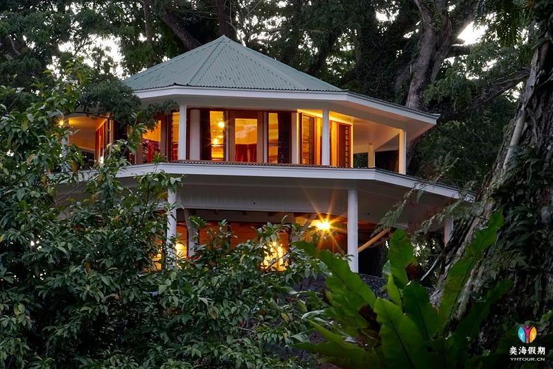 Tree Top Villa.jpg