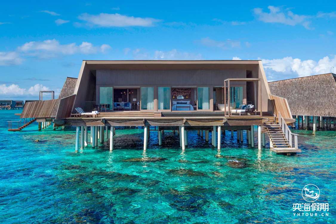 Lagoon Overwater St. Regis Suite with Pool (1).webp (1).jpg