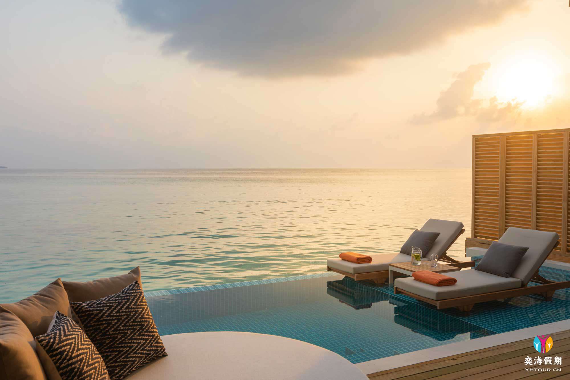 WATER VILLAS WITH POOL2.jpg