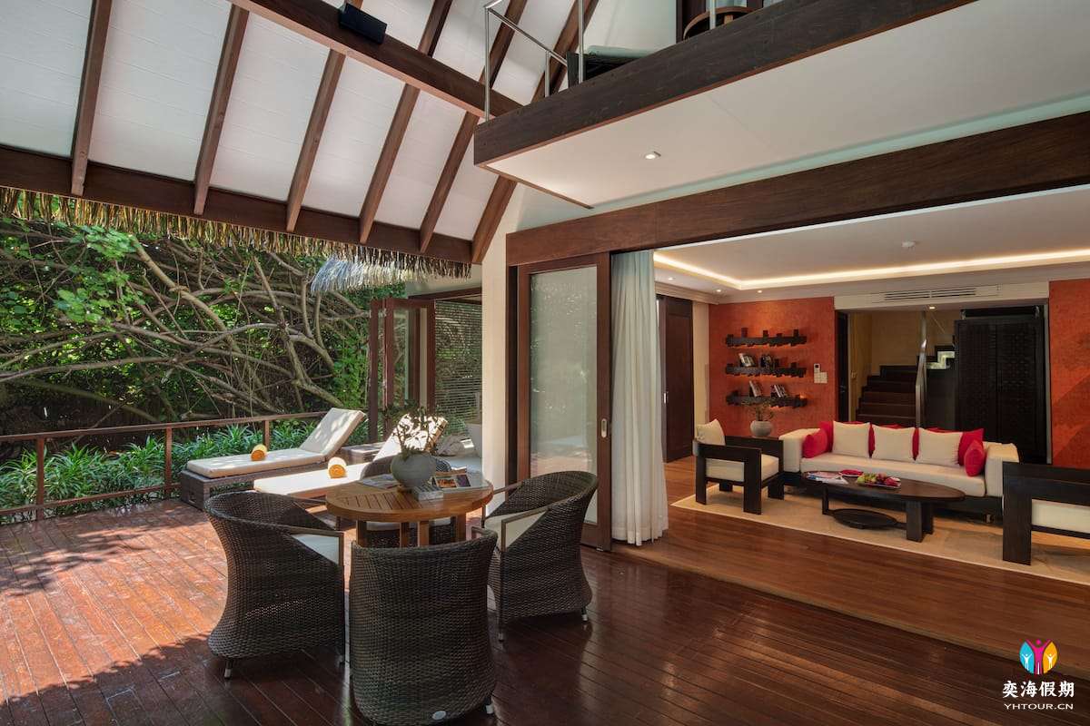Duplex Honeymoon Pool Villa (6).jpg