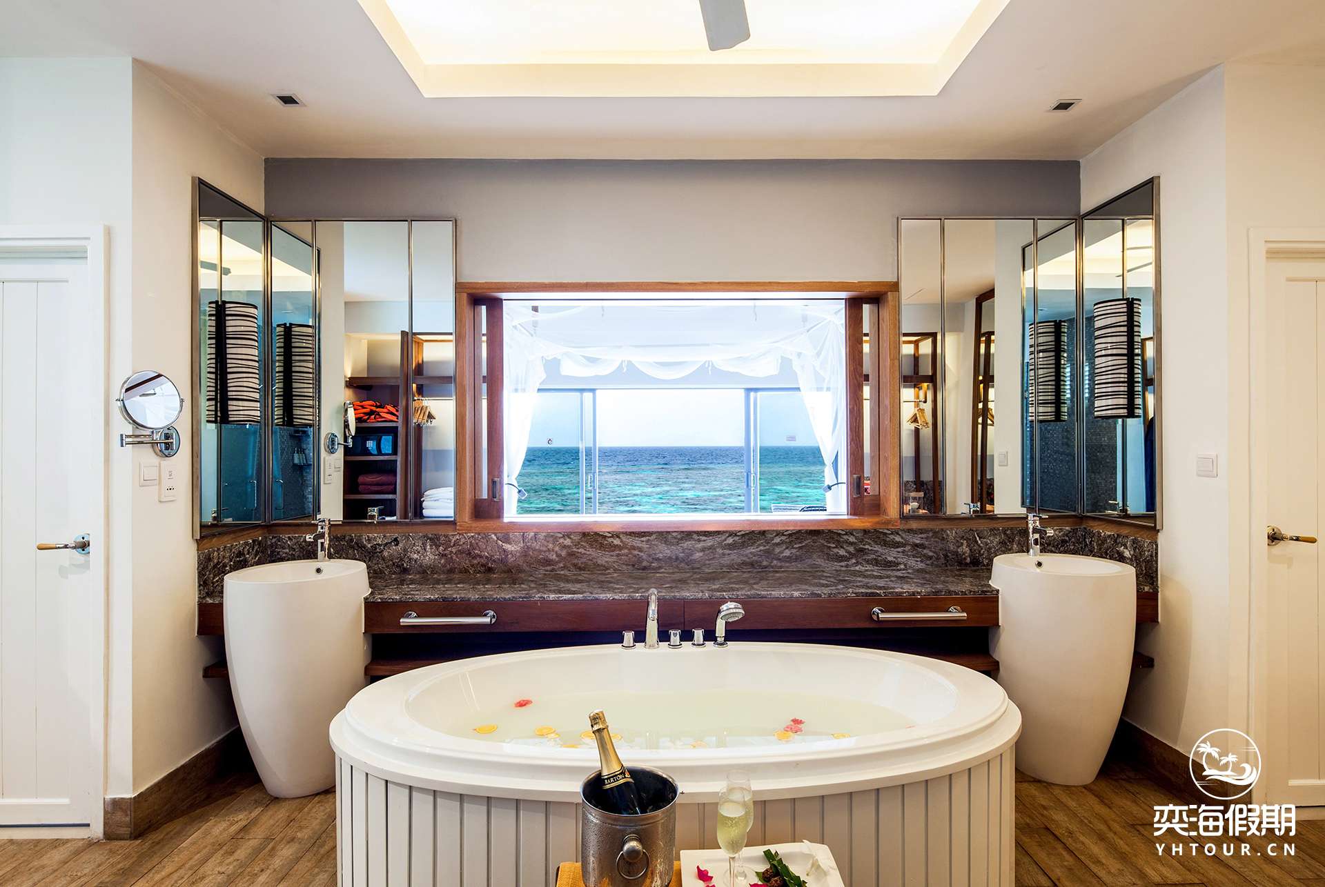 CIRM-Ocean_Water_Villas-04.jpg