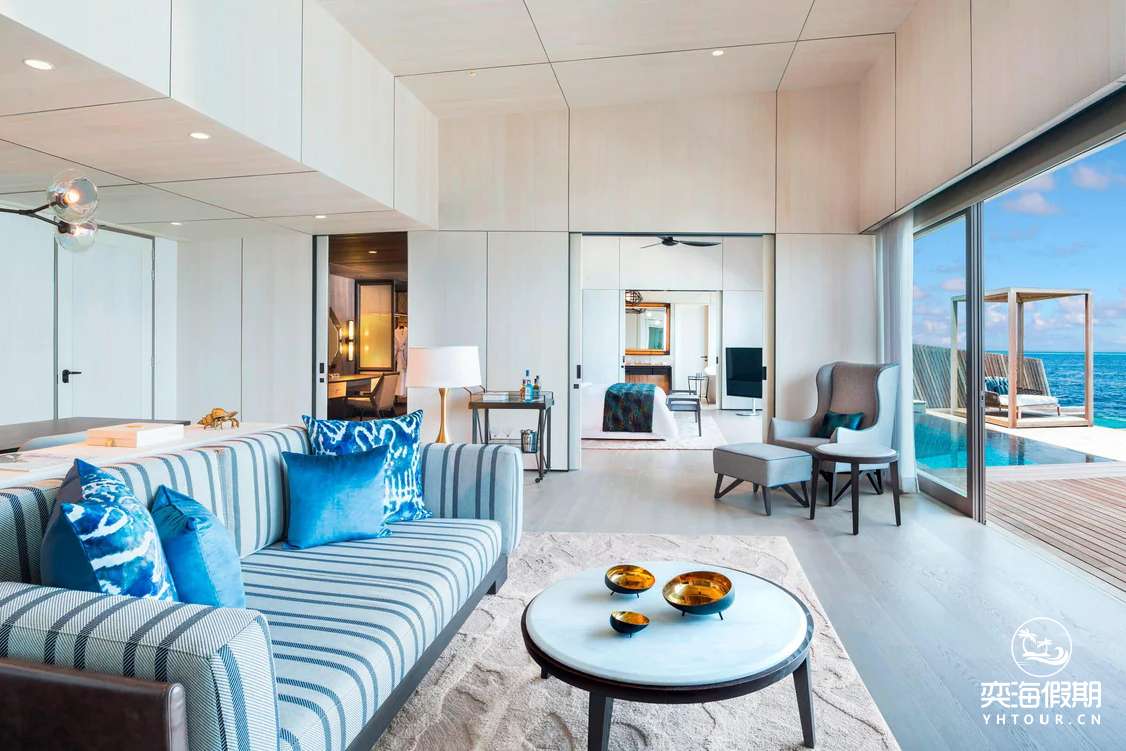 Lagoon Overwater St. Regis Suite with Pool (1).webp (2).jpg