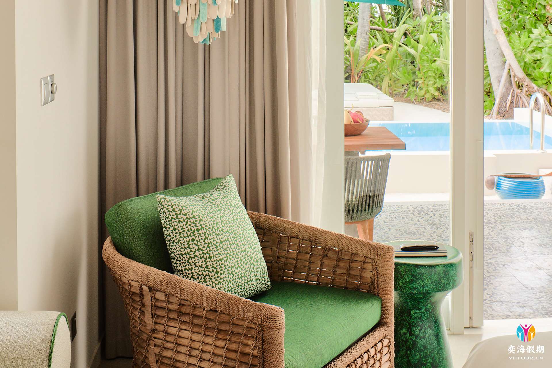 2103_Finolhu Maldives_Private Pool VIlla - 1.jpg