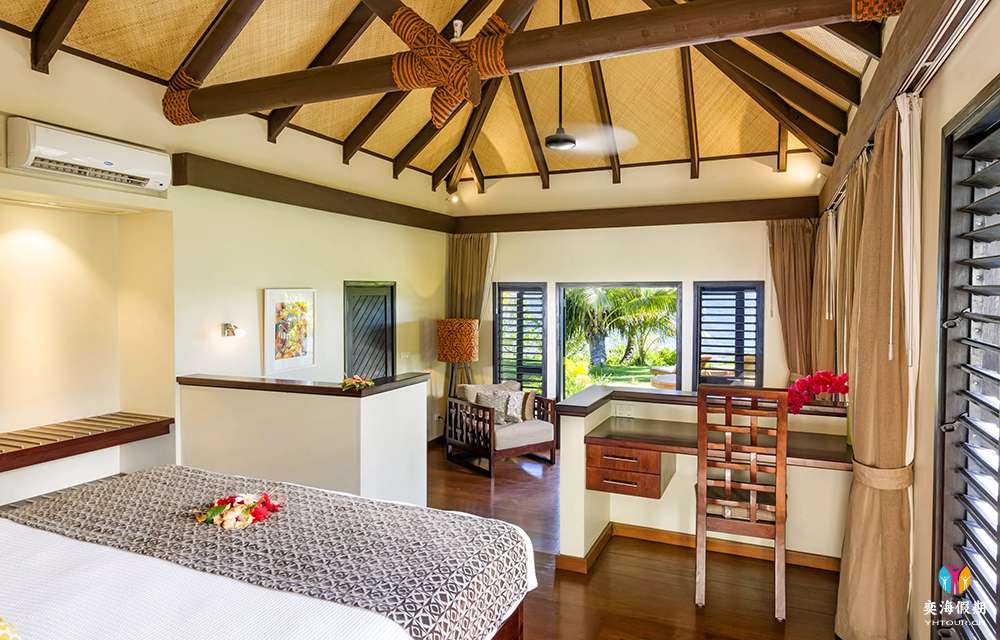 Beach Front Villa2.jpg