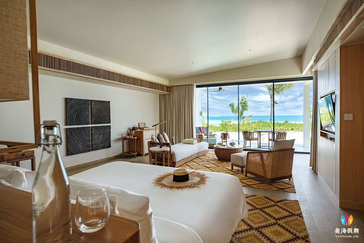 Beach Villa with Pool4.jpg