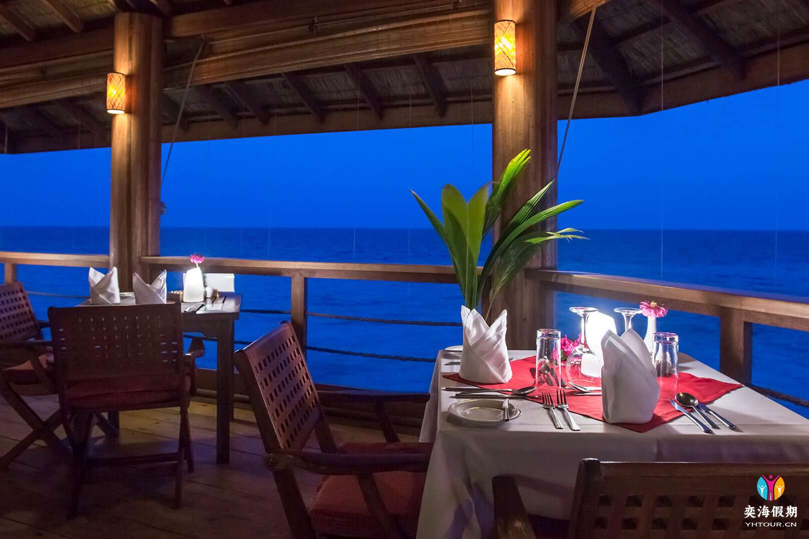 Moodhu Bar.jpg