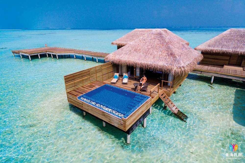 Lagoon Suite.webp (4).jpg