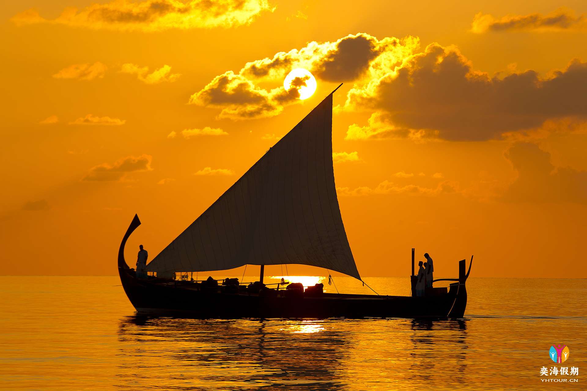 Dhoni at Sunset.jpg